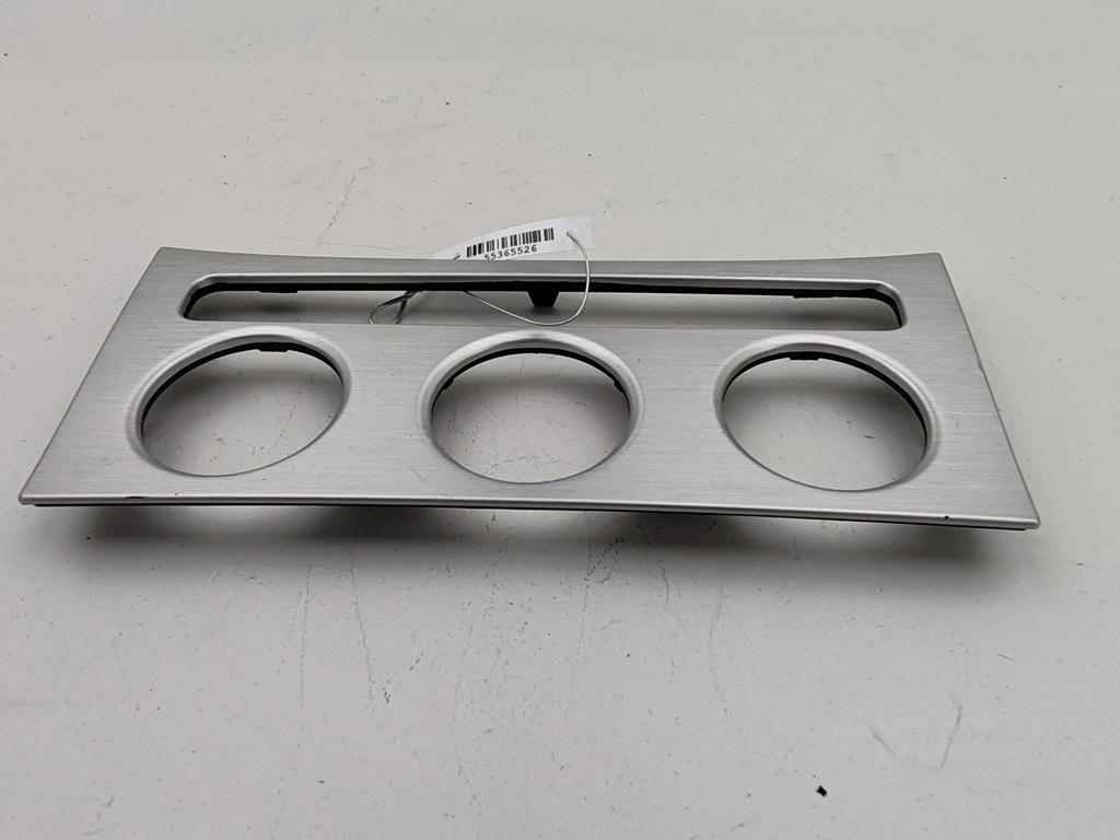 накладка на торпедо (консоль) Volkswagen Passat B6 2009, 2.0 л., дизель, АКПП, серый, универсал, 3C0863100