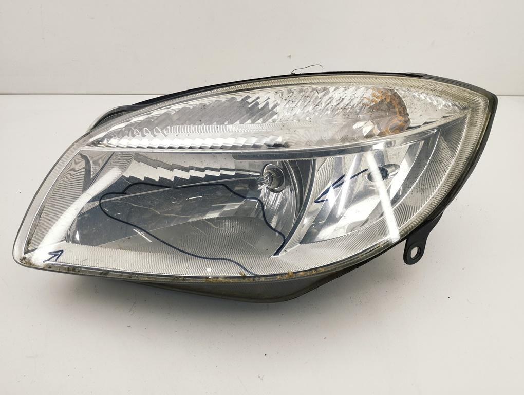 фара левая Skoda Fabia 2 поколение (5J) 2009, 1.4 л., бензин, МКПП, серый, универсал, 24783100 - фото №1