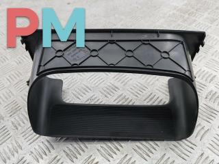 Рамка (обрамление) щитка приборов Volkswagen Golf 3 поколение 1994, 1.6 л., бензин, МКПП, красный, хетчбэк 5 дв., 1H6857059