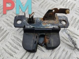 замок двери задней левой Volkswagen Caddy 3 поколение 2006, 2.0 л., бензин, МКПП, красный, фургон