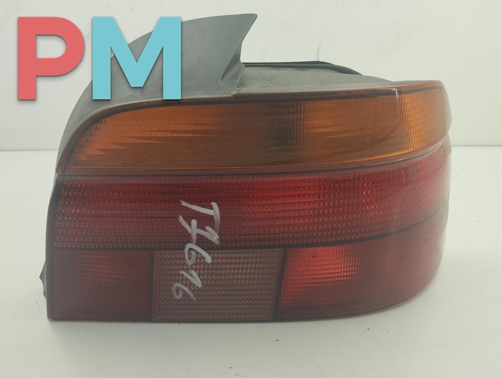фонарь задний правый BMW 5 серия E39 1998, 2.5 л., дизель, АКПП, серый, седан, 8358032 - фото №1