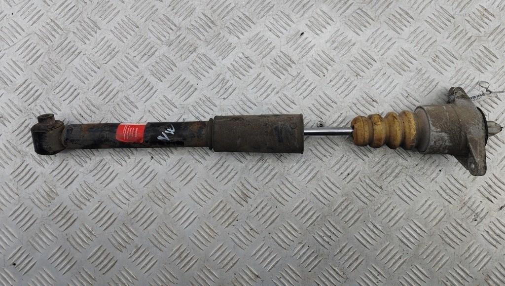 амортизатор задний правый Volkswagen Passat B5+ (GP) 2001, 2.0 л., бензин, МКПП, синий, универсал, 3B9513031
