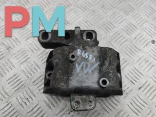 подушка крепления двигателя Volkswagen Bora 1 поколение 2001, 2.0 л., бензин, МКПП, серый, седан, 1J0199262