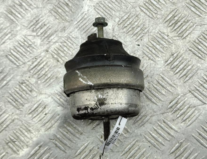 подушка крепления двигателя Volkswagen Passat B5+ (GP) 2001, 2.0 л., бензин, МКПП, синий, универсал, 8D0199379J