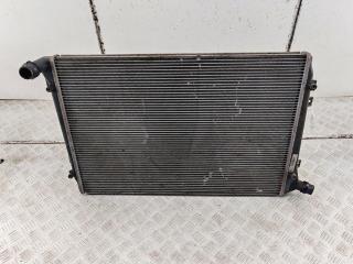 радиатор охлаждения Volkswagen Passat B6 2005, 2.0 л., дизель, МКПП, серый, универсал, 3C0121253R