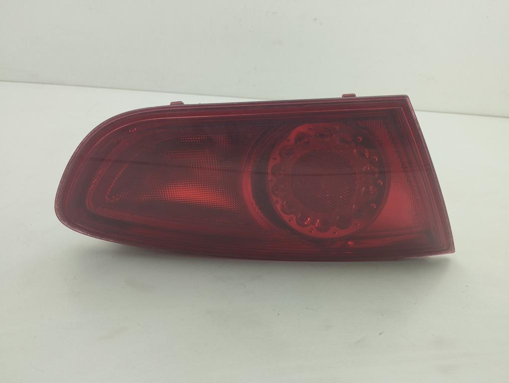 фонарь крышки багажника левый SEAT Leon 2010, 1.6 л., дизель, МКПП, серый, хетчбэк 5 дв., 1P0945093F