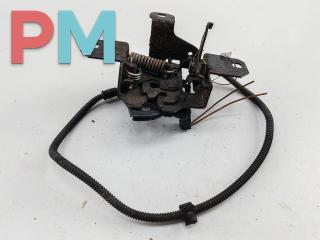 замок капота Volkswagen Golf 4 поколение 1998, 1.8 л., бензин, МКПП, красный, хетчбэк 3 дв., 1J0823509