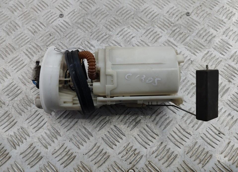насос топливный Skoda Fabia mk1 (6Y) 2006, 1.4 л., бензин, МКПП, серый, универсал, 6Q0919051E