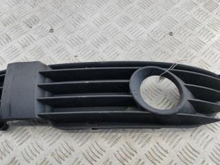 рамка фары противотуманной левой Volkswagen Passat B5 [рестайлинг] 2003, 1.6 л., бензин, МКПП, чёрный, универсал, 3B0853665K