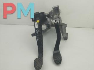 узел педальный (блок педалей) Audi A6 4F/C6 2004, 2.4 л., бензин, МКПП, чёрный, седан, 4F1721117A