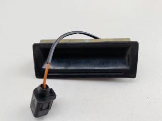кнопка открытия багажника Volkswagen Golf 4 поколение 2001, 1.6 л., бензин, МКПП, серый, универсал, 1J0827566D