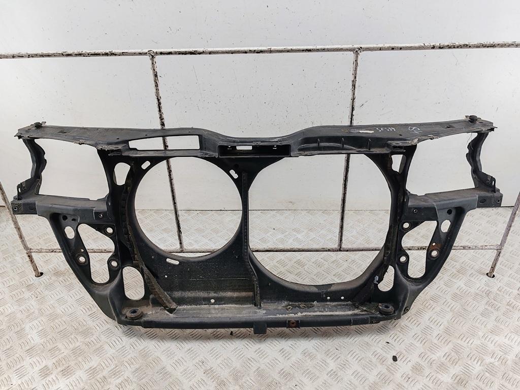 Рамка радиатора Volkswagen Passat B5 1999, 1.8 л., бензин, МКПП, красный, универсал