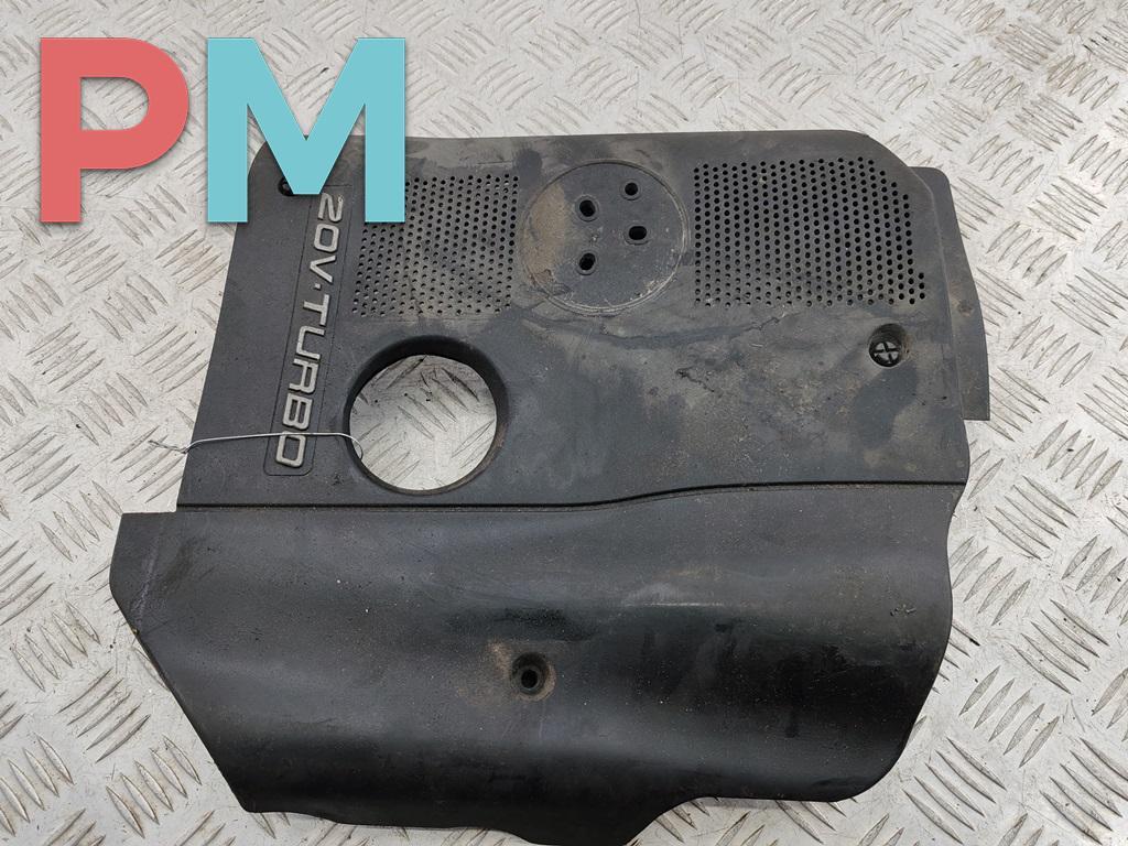 декоративная крышка двигателя Volkswagen Passat B5 1999, 1.8 л., бензин, МКПП, красный, универсал, 058103724 - фото №1