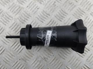 крепление запаски Volkswagen Passat B5 1999, 1.8 л., бензин, МКПП, красный, универсал, 3B9803899