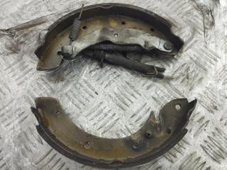Механизм развода задних тормозных колодок правый BMW 3 E36 1997, 1.6 л., бензин, МКПП, красный, хетчбэк 3 дв.