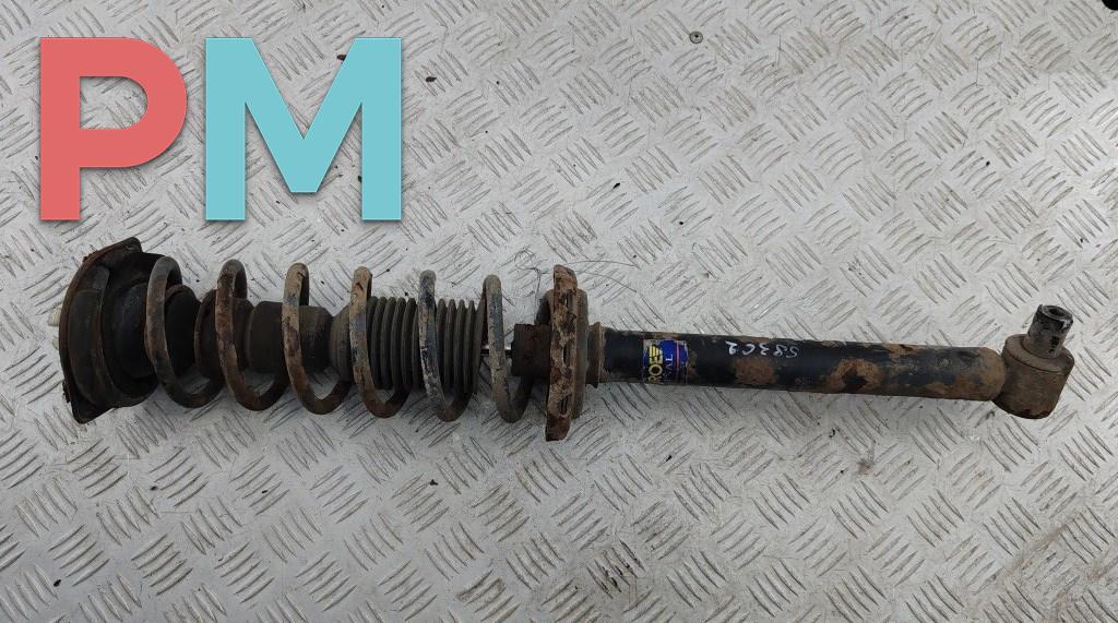 стойка передняя Audi A4 B5 1997, 1.6 л., бензин, МКПП, зелёный, седан - фото №1