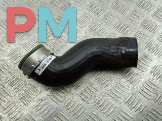 патрубок интеркулера Skoda Octavia mk1 (A4 1U) 2003, 1.8 л., бензин, МКПП, чёрный, универсал, 06A145790C