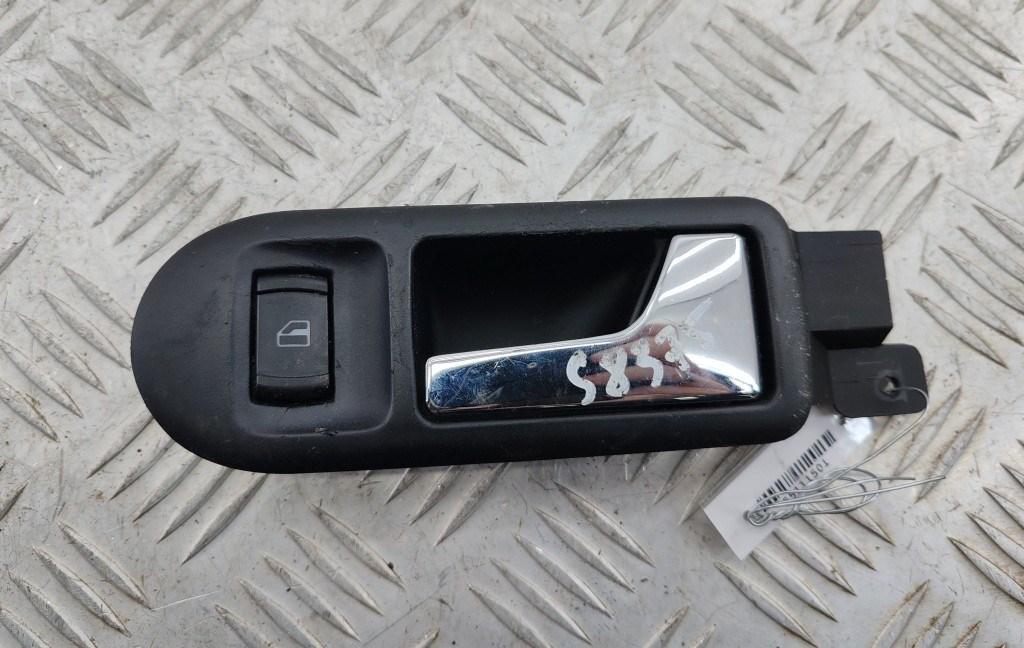 ручка внутренняя передняя правая Volkswagen Passat B5+ (GP) 2003, 1.6 л., бензин, МКПП, серый, седан, 3B1837114