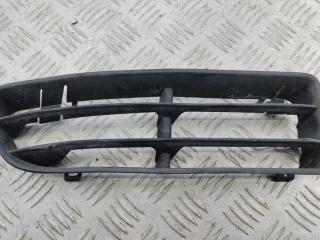 заглушка (решетка) в бампер Volkswagen Bora 1 поколение 2001, 2.0 л., бензин, МКПП, серый, седан, 1J5823666C