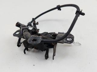 замок капота Volkswagen Golf 4 поколение 2001, 1.6 л., бензин, МКПП, серый, универсал, 1J0823509C