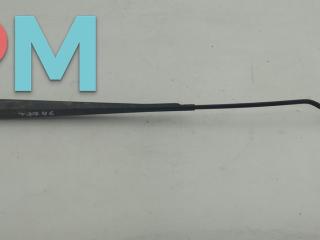 Щеткодержатель (поводок стеклоочистителя) передний Citroen C5 1 поколение 2003, 1.8 л., бензин, МКПП, серый, универсал