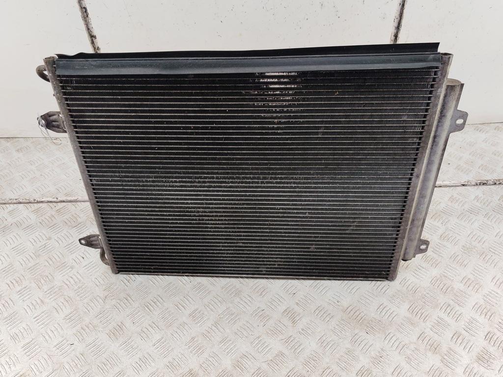 радиатор кондиционера Volkswagen Passat B6 2007, 1.8 л., бензин, МКПП, серый, универсал, 3C0820411B - фото №1