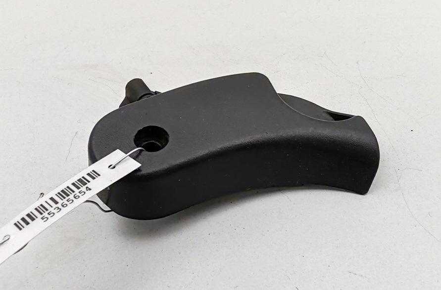 ручка открывания капота BMW 3 E46 2003, 2.0 л., дизель, МКПП, чёрный, седан, 8223163