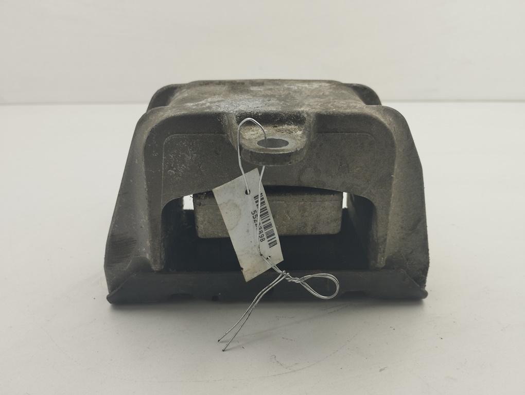 подушка крепления КПП Volkswagen Bora 2001, 2.0 л., бензин, МКПП, серый, седан, 1J0199555