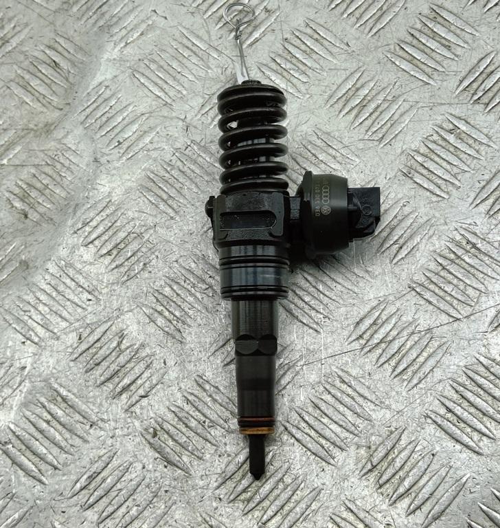 форсунка Volkswagen Touran 1 поколение 2003, 1.9 л., дизель, МКПП, серый, минивэн, 038130073AG, 0414720215 - фото №1