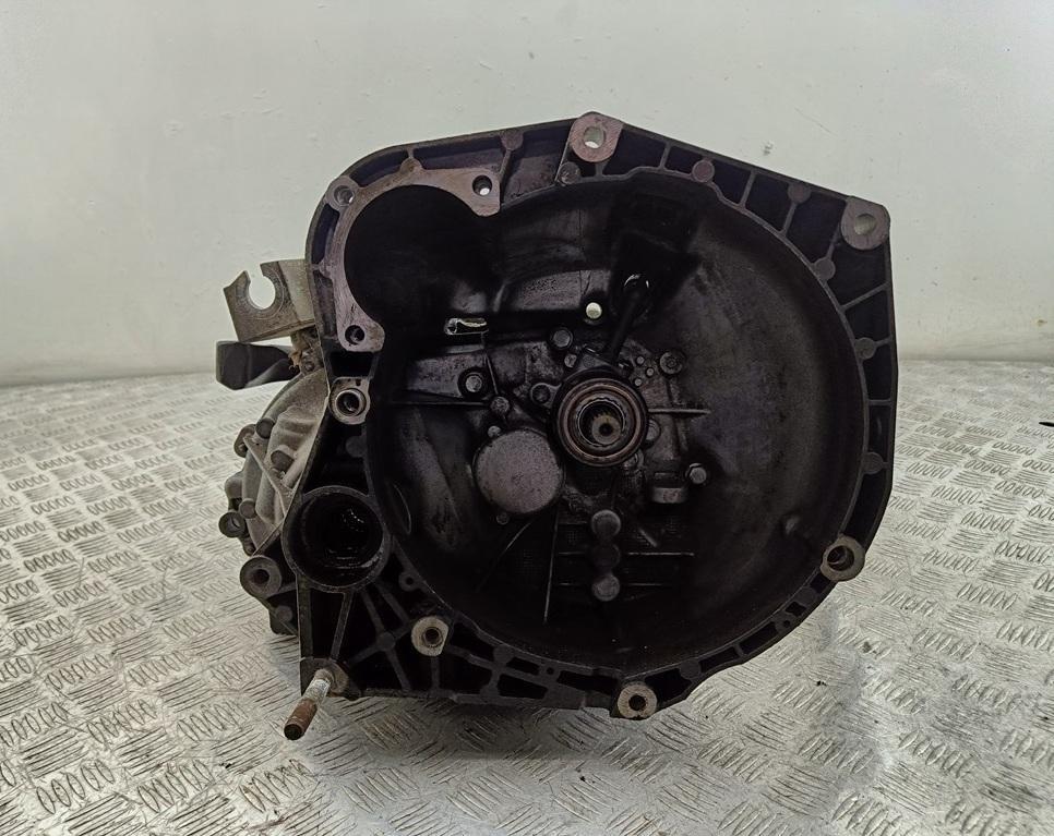 МКПП Alfa Romeo 147 2006, 1.6 л., бензин, МКПП, чёрный, хетчбэк 3 дв.