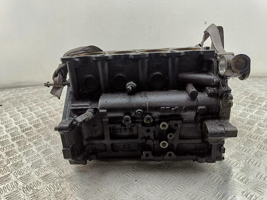 блок цилиндров Hyundai Santa Fe 2003, 2.4 л., бензин, МКПП, G4JS