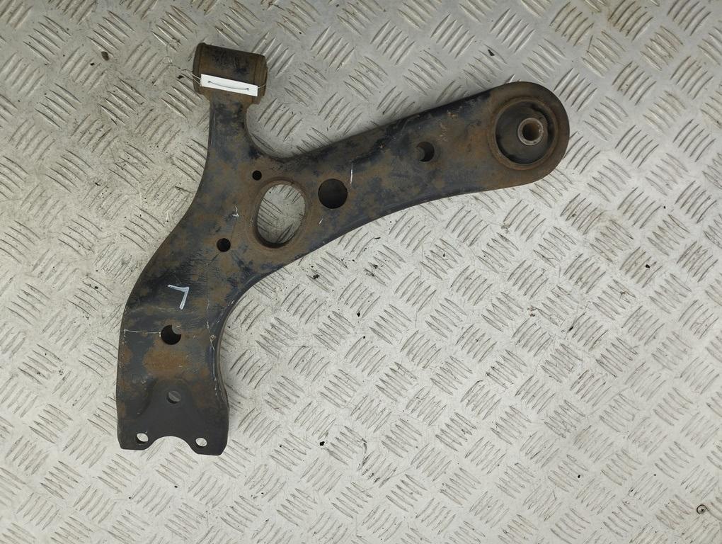рычаг передний левый Toyota RAV4 XA30 2006, 2.2 л., дизель, МКПП, чёрный, внедорожник 5 дв.