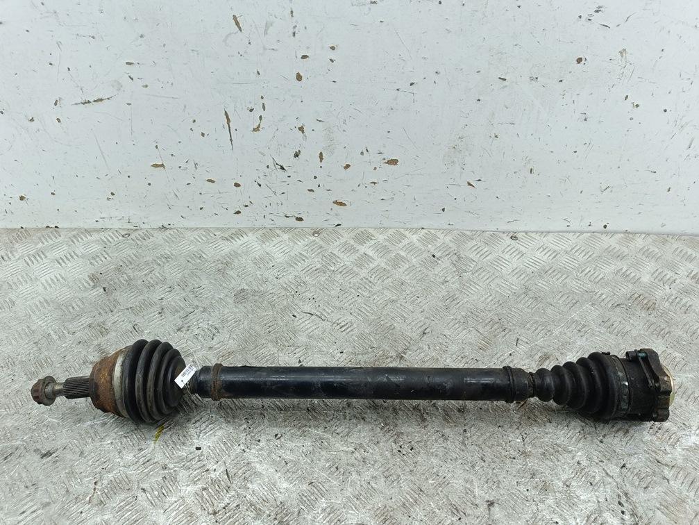 полуось передняя правая (приводной вал, ШРУС) Volkswagen Golf 4 поколение 2001, 1.6 л., бензин, МКПП, серый, хетчбэк 5 дв., 1J0407272GE - фото №1