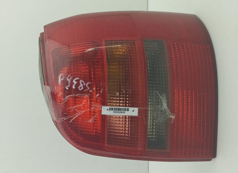 фонарь задний правый Audi A4 B5 1997, 1.8 л., бензин, МКПП, синий, универсал, 8D9945096
