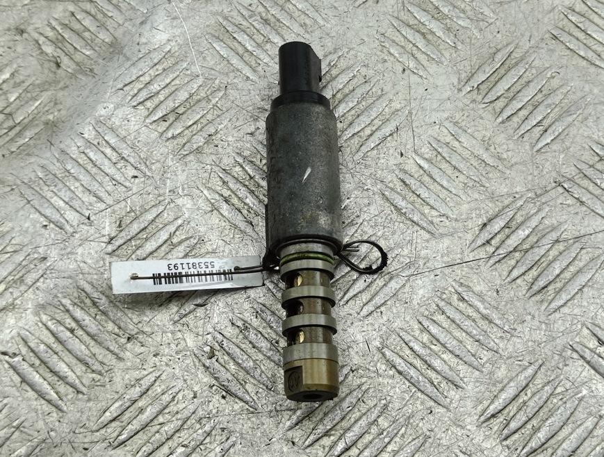 Клапан фазорегулятора Audi A6 4F/C6 2006, 3.2 л., бензин, АКПП, серый, седан, 06E109257J - фото №1