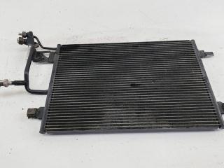 радиатор кондиционера Audi A4 B5 1997, 1.8 л., бензин, МКПП, синий, универсал, 8D0260401E