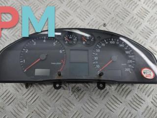 приборная панель Audi A4 B5 [рестайлинг] 1999, 1.8 л., бензин, МКПП, красный, универсал, 8D0920900B