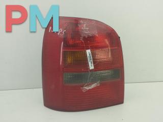 фонарь задний левый Audi A4 B5 1997, 1.8 л., бензин, МКПП, синий, универсал, 8D9945095A