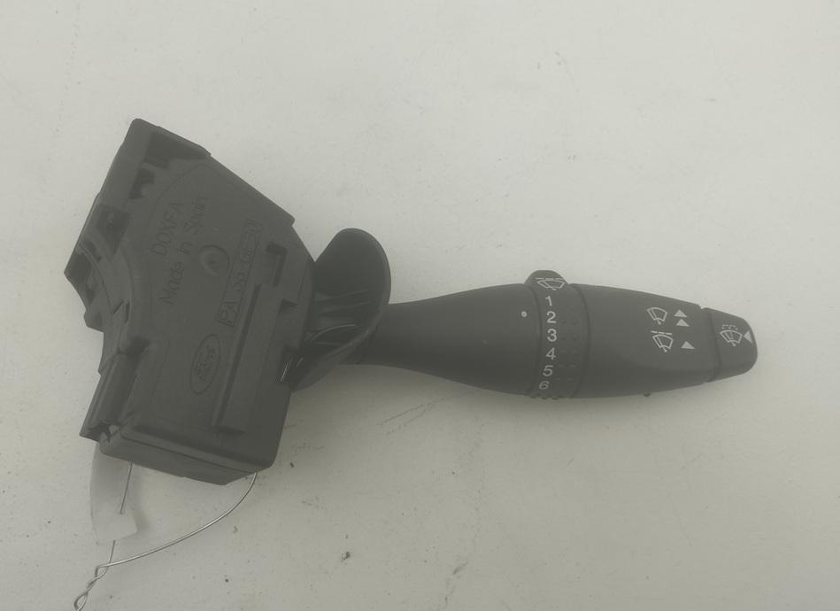 переключатель дворников Ford Mondeo 3 поколение 2001, 1.8 л., бензин, МКПП, серый, хетчбэк 5 дв., 1S7T174553DC - фото №1