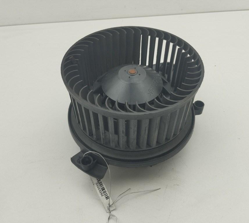 моторчик печки Audi A4 B6 2002, 2.0 л., бензин, МКПП, чёрный, седан, 8E1820021B