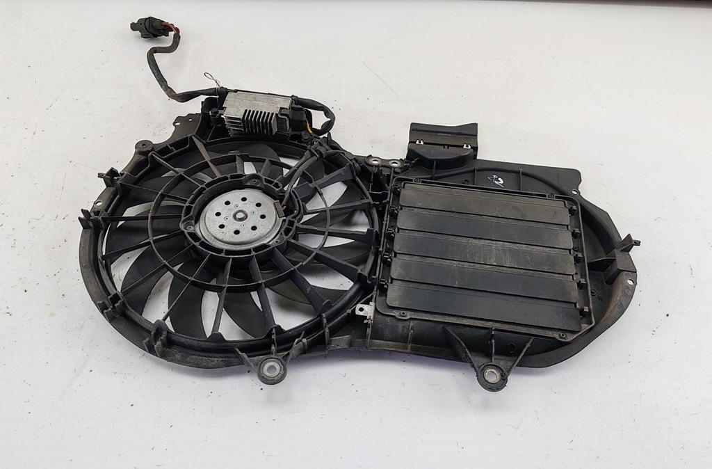 вентилятор радиатора Audi A4 B6 2002, 2.0 л., бензин, МКПП, чёрный, седан