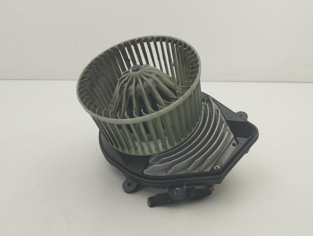 моторчик печки Audi A4 B5 1998, 1.8 л., Ti, бензин, АКПП, красный, седан, 8D1820021