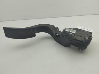 педаль Audi A4 B6 2003, 2.5 л., дизель, МКПП, красный, универсал, 8E1721523B