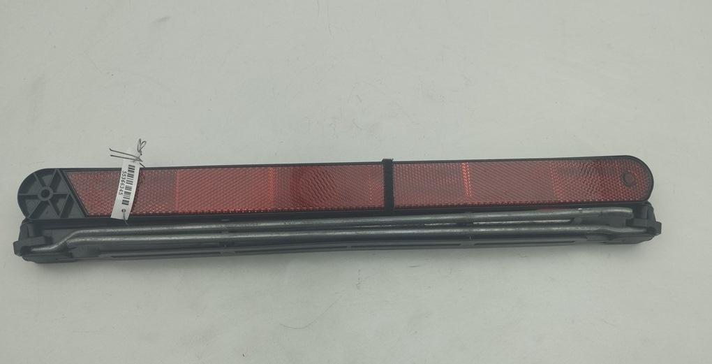 знак аварийной остановки Audi A6 C5 2004, 2.5 л., дизель, АКПП, чёрный, универсал, 27R03566