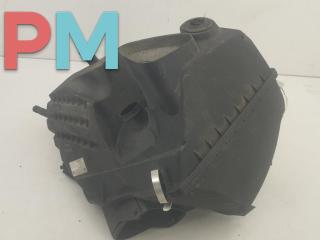 корпус воздушного фильтра Audi A6 4F/C6 2004, 2.4 л., бензин, МКПП, чёрный, седан, 4F0133835E