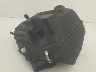 корпус воздушного фильтра Audi A6 4F/C6 2004, 2.4 л., бензин, МКПП, чёрный, седан, 4F0133835E