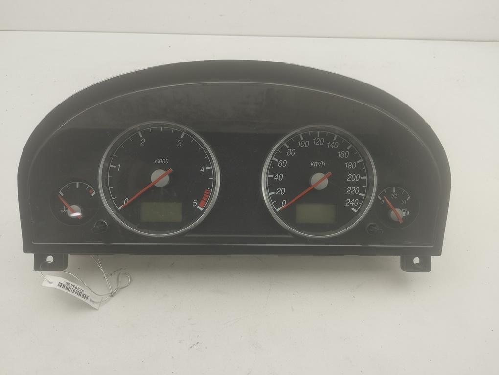 приборная панель Ford Mondeo III 2003, 2.0 л., дизель, МКПП, серый, универсал, 1S7F10841