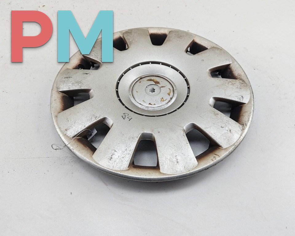 колпак колесный Volkswagen Golf 4 поколение 2001, 1.9 л., дизель, МКПП, синий, универсал, 1J0601147B - фото №1