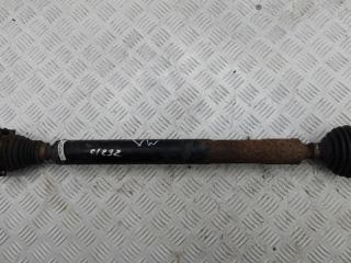 полуось передняя правая (приводной вал, ШРУС) Volkswagen Caddy 3 поколение 2006, 2.0 л., бензин, МКПП, красный, фургон