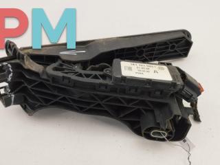 педаль Skoda Octavia mk2 (A5 1Z) 2008, 2.0 л., дизель, МКПП, красный, универсал, 1K1721503P